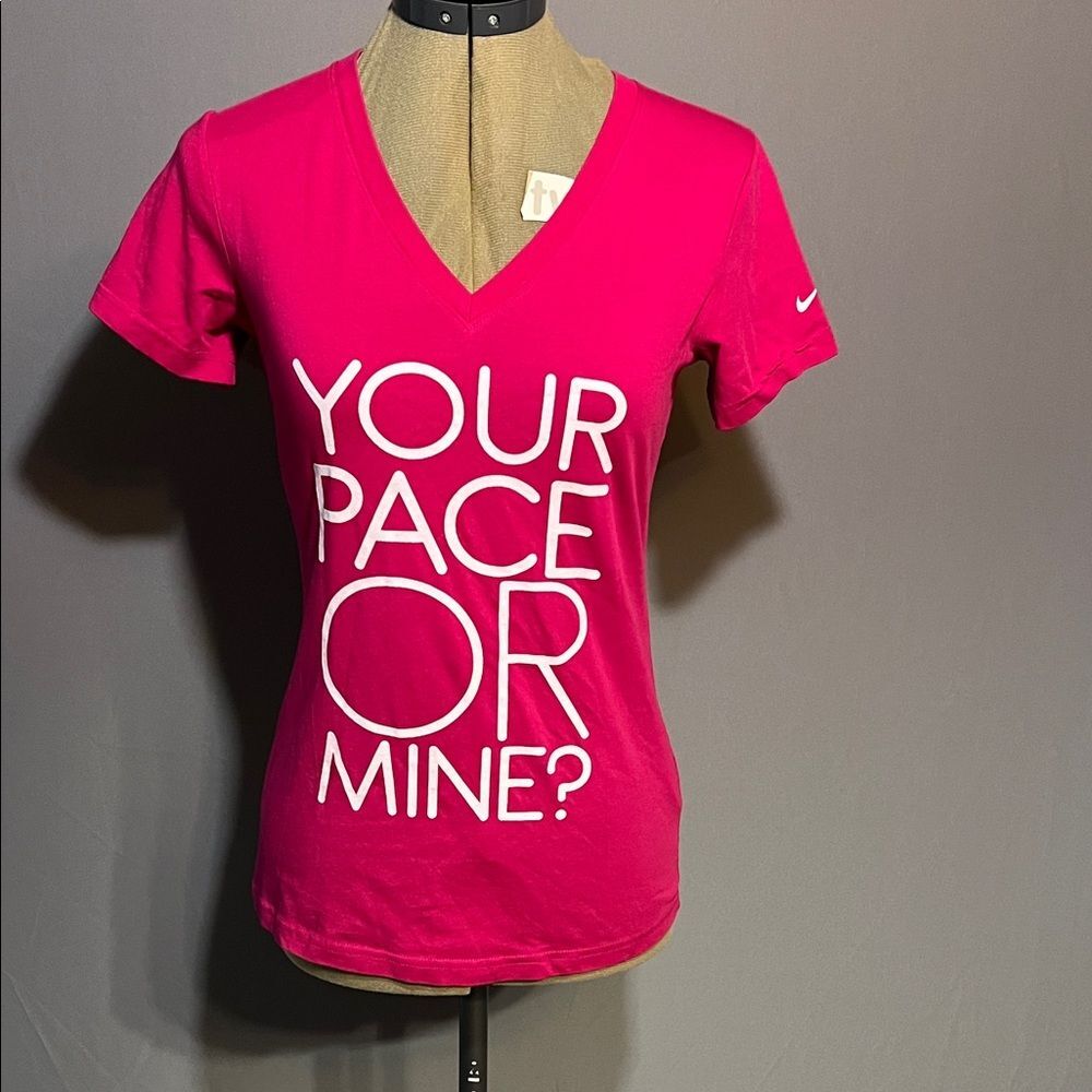 Nike Women's S Bright Pink Graphic Tee Dri-fit